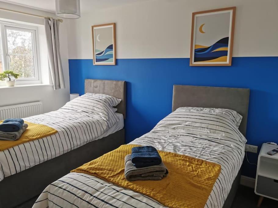 Modern Roomy 3 Bedroom Home Pershore Exteriör bild